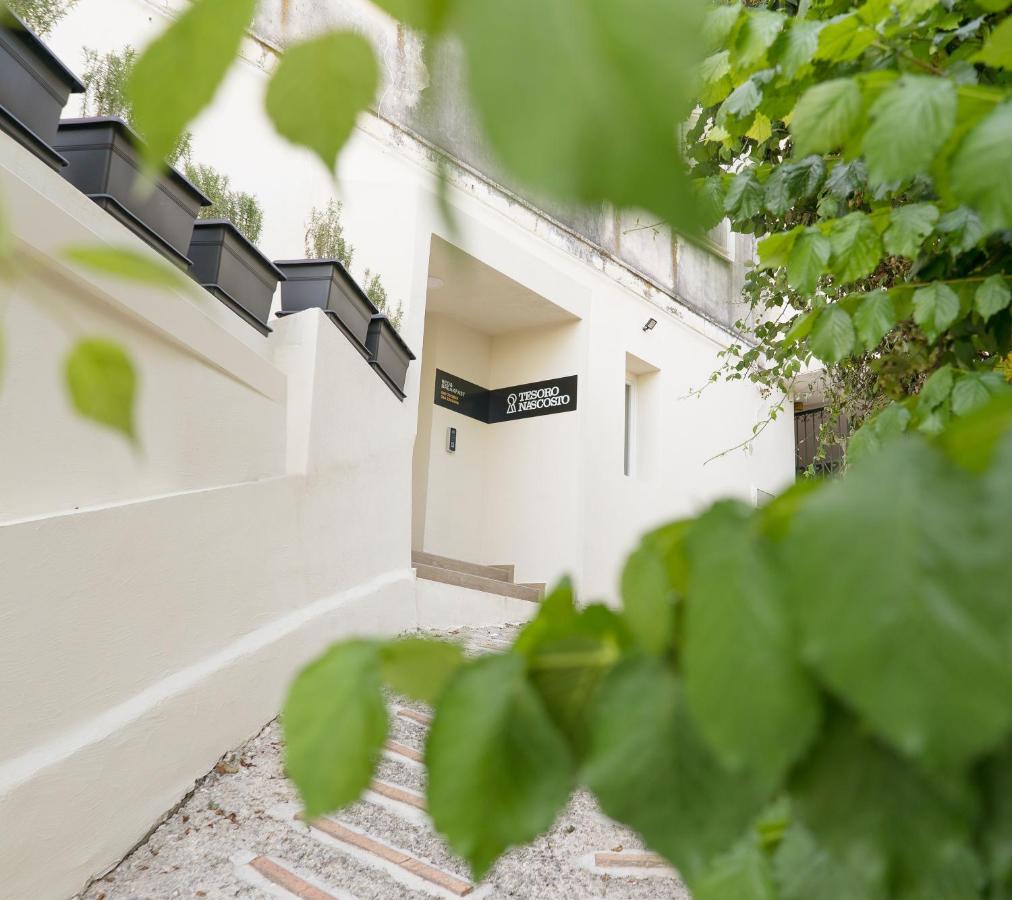 Tesoro Nascosto B&B Salerno Luaran gambar
