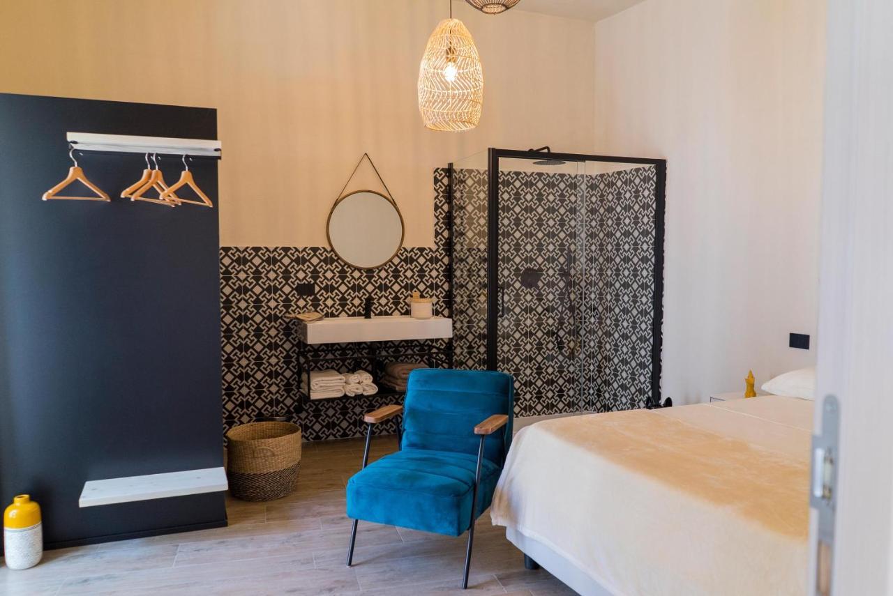 Tesoro Nascosto B&B Salerno Luaran gambar